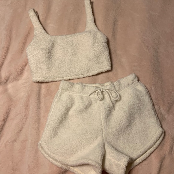 Gilly Hicks Other - Gilly Hicks sleep set!!!!